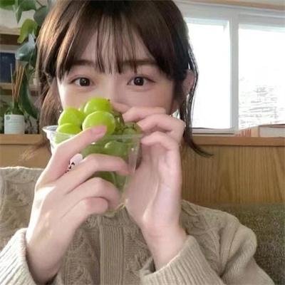 年轻女子